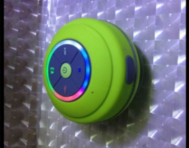 Wasserdichter Mini-Bluetooth-Lautsprecher mit LED Green