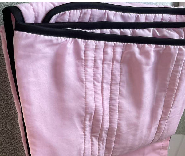 Kühlende Sommerdecke – Leichte Klimaanlagen-Decke für heiße Nächte Pink